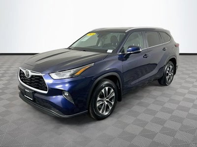 2025 Toyota Highlander LE