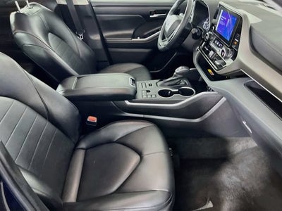 2025 Toyota Highlander LE