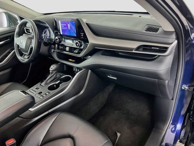 2025 Toyota Highlander LE