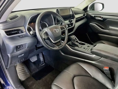 2025 Toyota Highlander LE