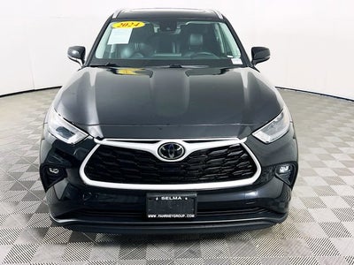 2024 Toyota Highlander LE