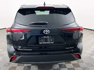 2024 Toyota Highlander LE