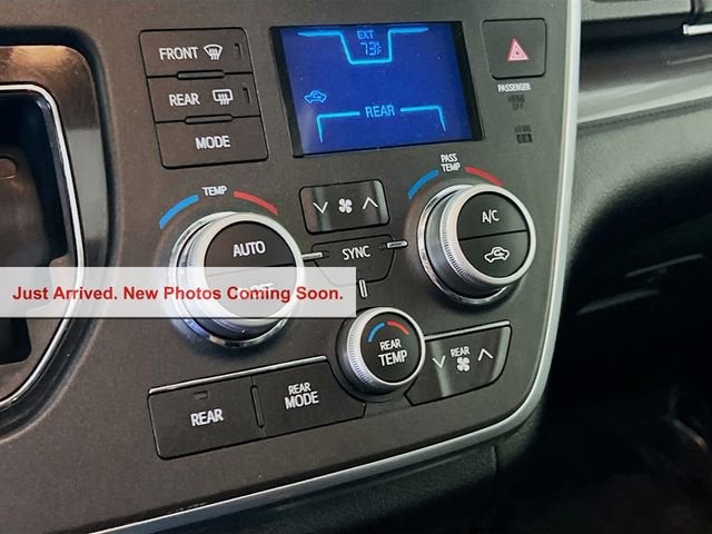 2017 Toyota Sienna Base