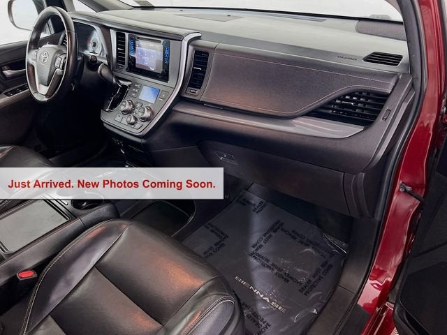 2017 Toyota Sienna Base