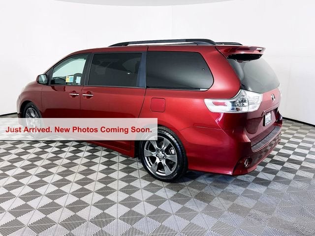 2017 Toyota Sienna Base