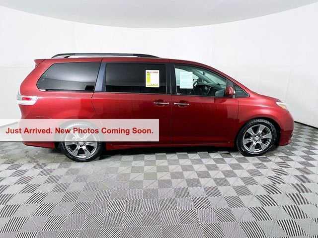 2017 Toyota Sienna Base