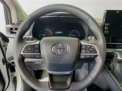 2025 Toyota Sienna XLE