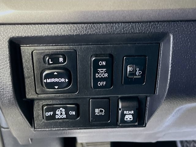 2021 Toyota Tundra 4WD SR5