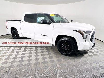 2023 Toyota Tundra 4WD SR5