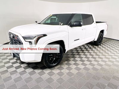 2023 Toyota Tundra 4WD SR5