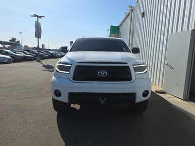 2010 Toyota Tundra 4WD Truck Grade