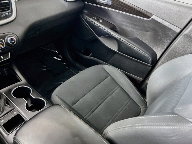 2019 Kia Sorento Base