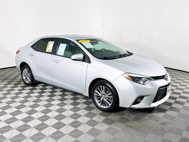2015 Toyota Corolla LE Plus AT's photo