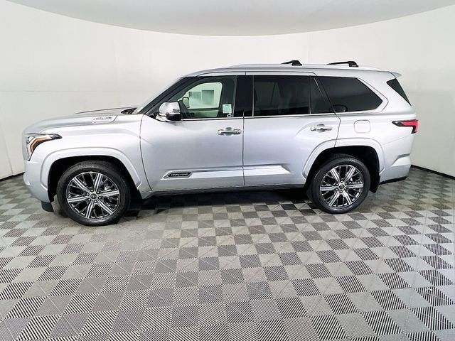 2023 Toyota Sequoia SR5