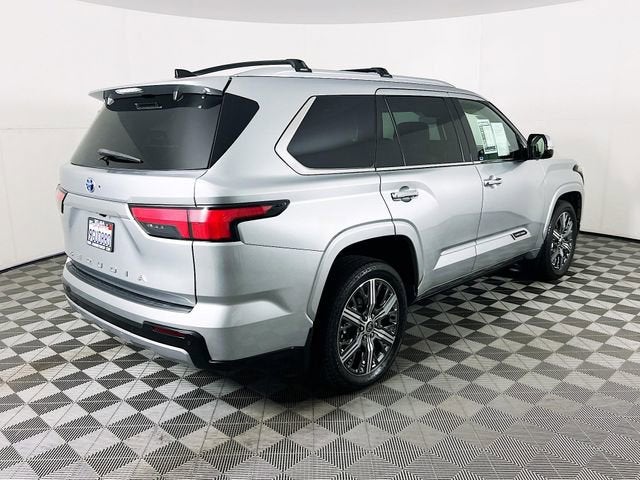 2023 Toyota Sequoia SR5