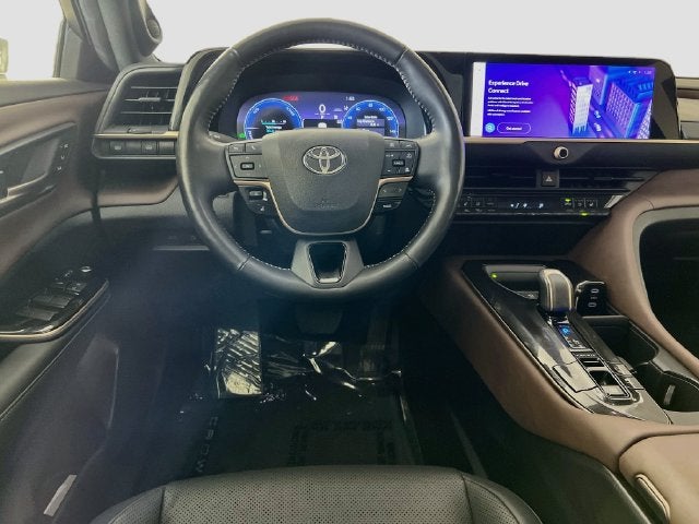2024 Toyota Crown XLE