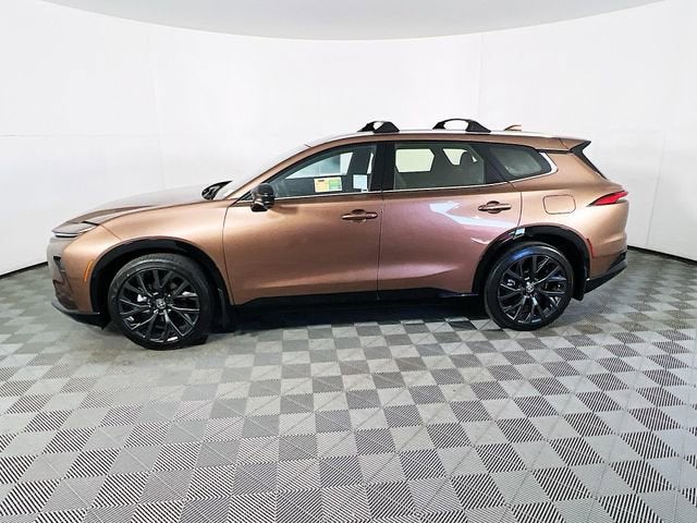 2026 Toyota Crown Signia XLE