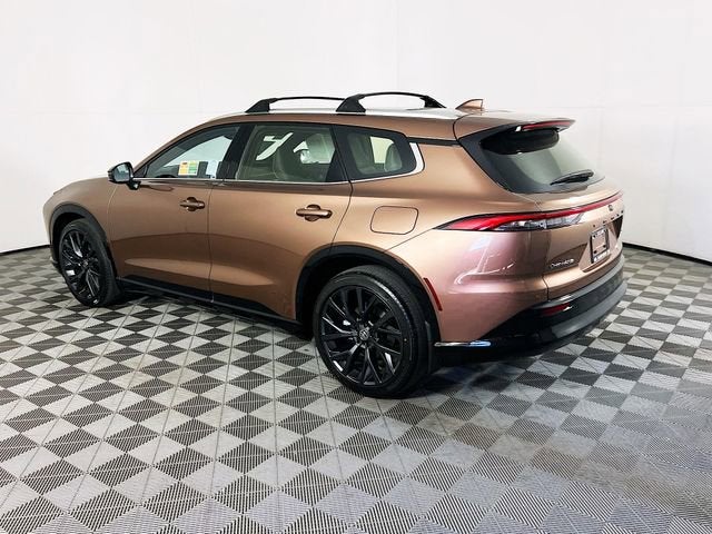 2026 Toyota Crown Signia XLE