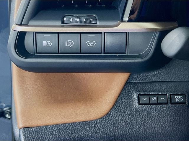 2026 Toyota Crown Signia XLE