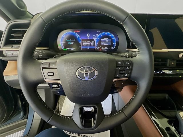 2026 Toyota Crown Signia XLE
