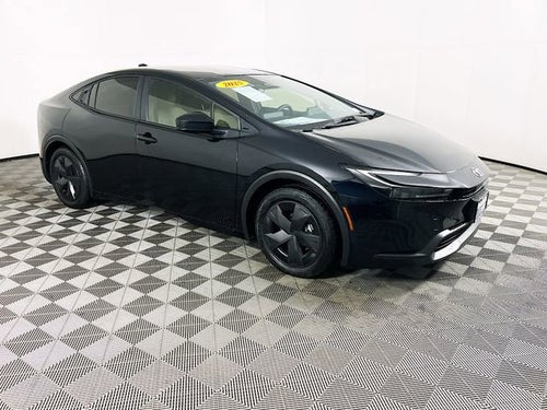 2025 Toyota Prius LE