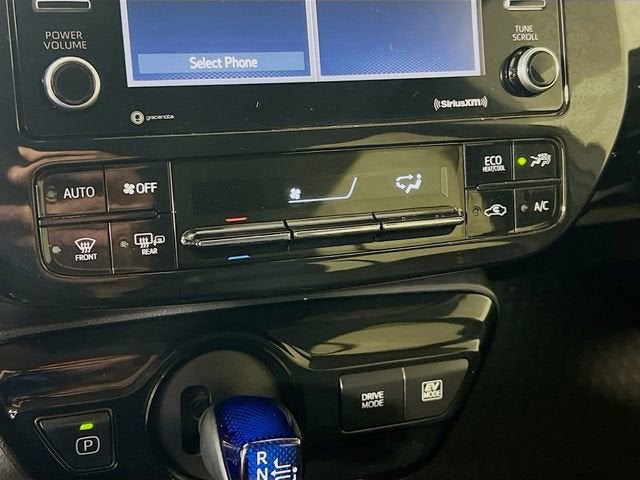 2021 Toyota Prius LE