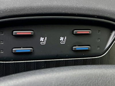 2022 Toyota Venza LE