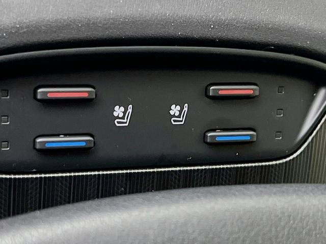 2022 Toyota Venza LE