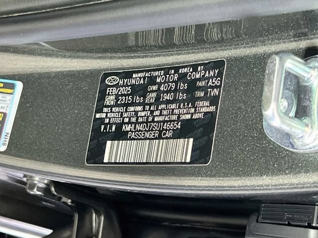 2025 Hyundai Elantra HEV Limited
