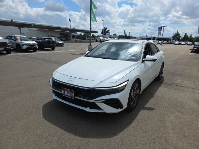 2024 Hyundai Elantra Limited