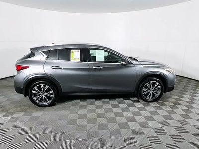 2018 INFINITI QX30 Premium