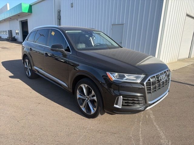 2023 Audi Q7 Premium Plus