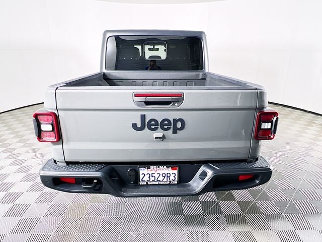 2021 Jeep Gladiator Willys