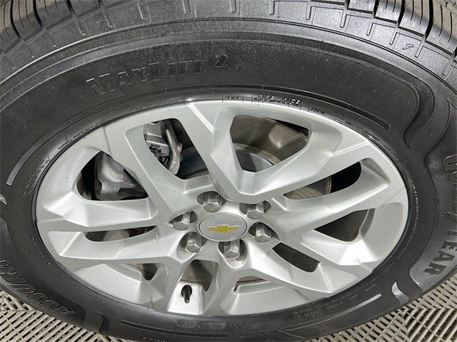 2022 Chevrolet Traverse LS w/1FL