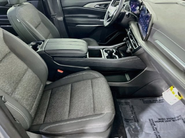 2025 Chevrolet Traverse LT 2LT