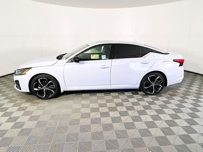 2025 Nissan Altima 2.5 SR