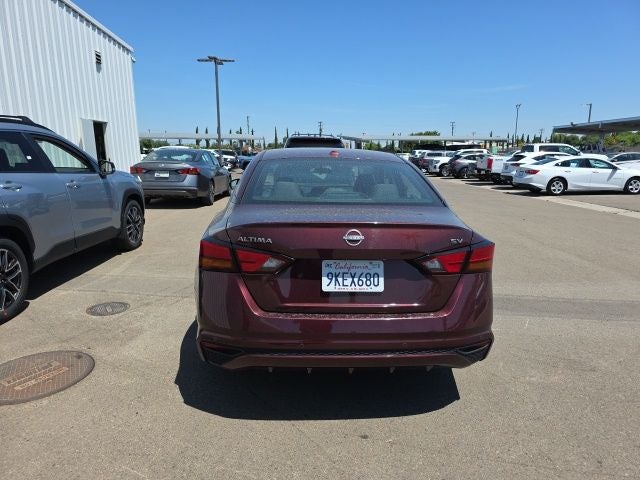 2024 Nissan Altima 2.5 SV