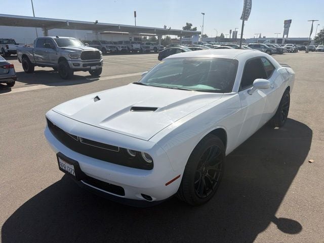 Used 2016 Dodge Challenger SXT with VIN 2C3CDZAG4GH250059 for sale in Selma, CA