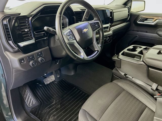 2025 Chevrolet Silverado 1500 LT LT1