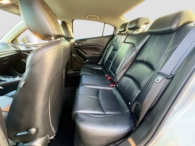 2018 Mazda Mazda3 Touring