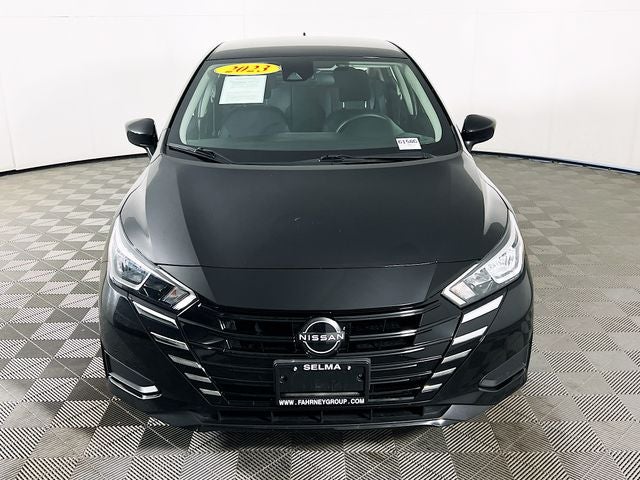 2023 Nissan Versa 1.6 SV