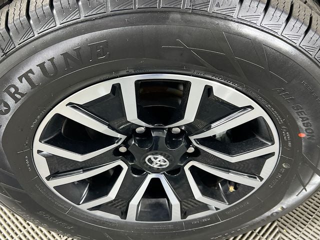 2022 Toyota Tacoma TRD Sport V6