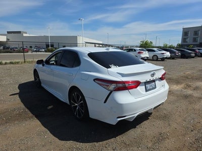 2019 Toyota Camry SE