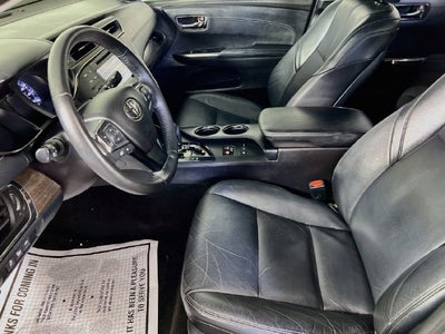 2016 Toyota Avalon Hybrid XLE Premium