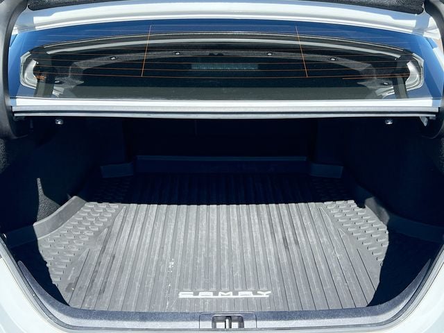 2023 Toyota Camry Hybrid LE