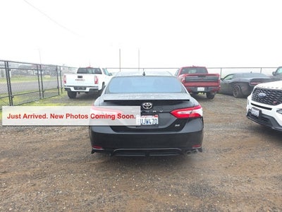 2020 Toyota Camry SE