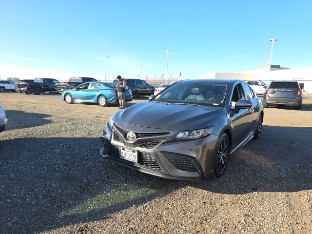 2021 Toyota Camry SE