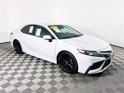 2022 Toyota Camry Hybrid XSE