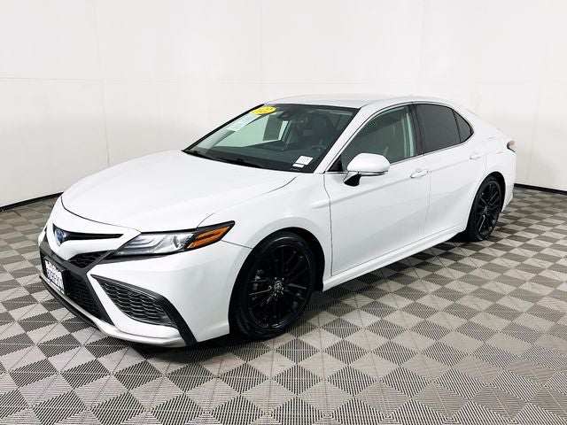 2022 Toyota Camry Hybrid XSE