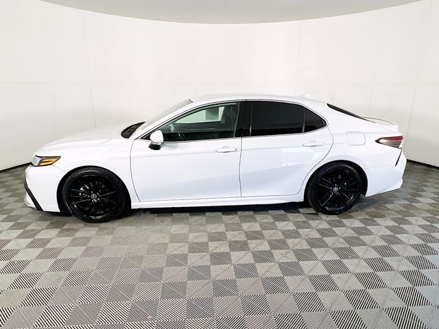2022 Toyota Camry Hybrid XSE